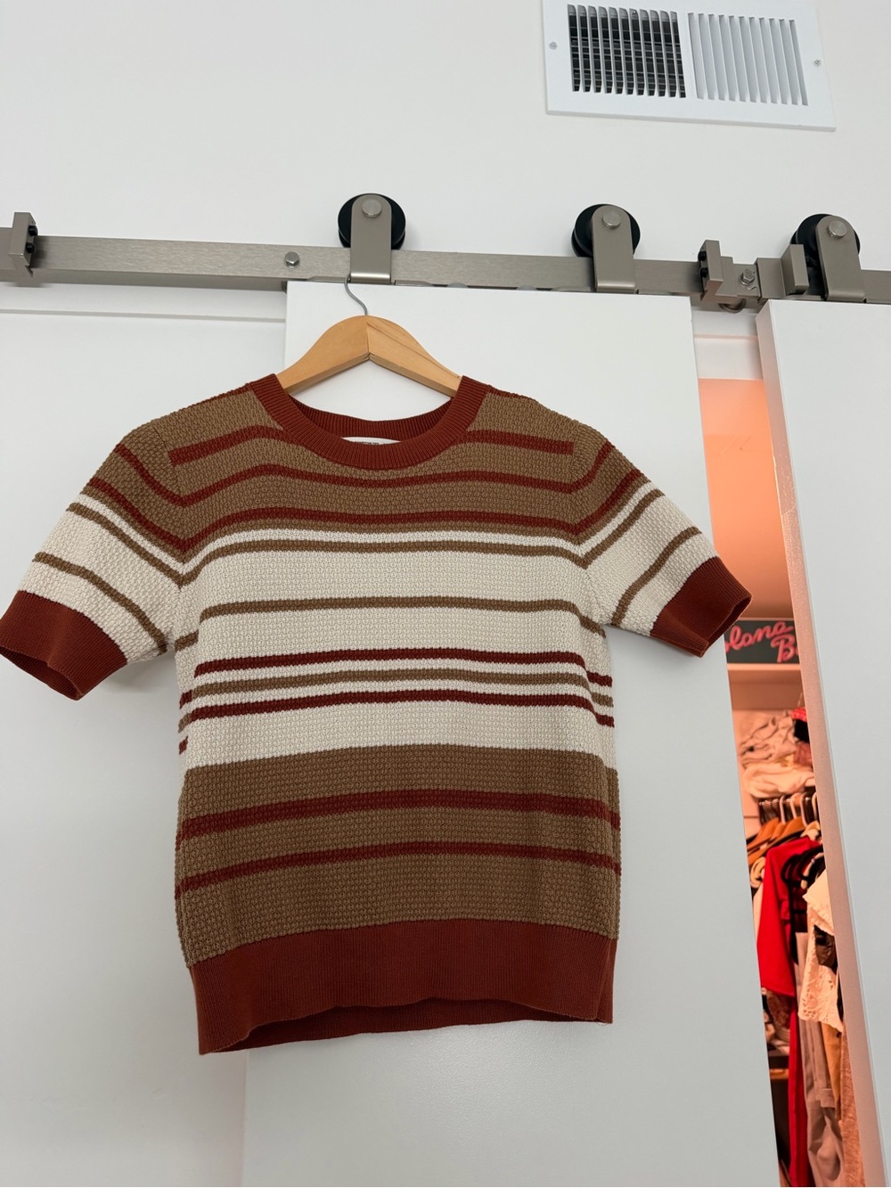 Uniqlo Short-Sleeve Crewneck Sweater in Cream and Brown